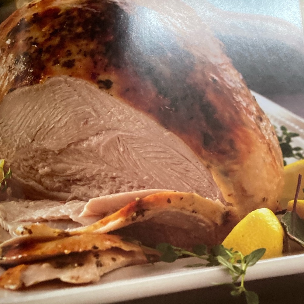 NWOT Pillsbury Holiday Cookbook - Picture 13 of 16